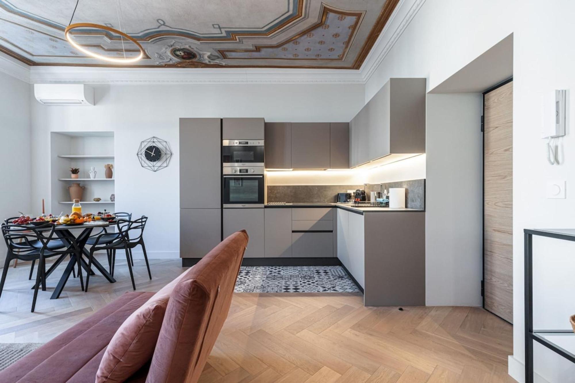 Philibert - Traditional Apart With Historical Fresco นีซ ภายนอก รูปภาพ