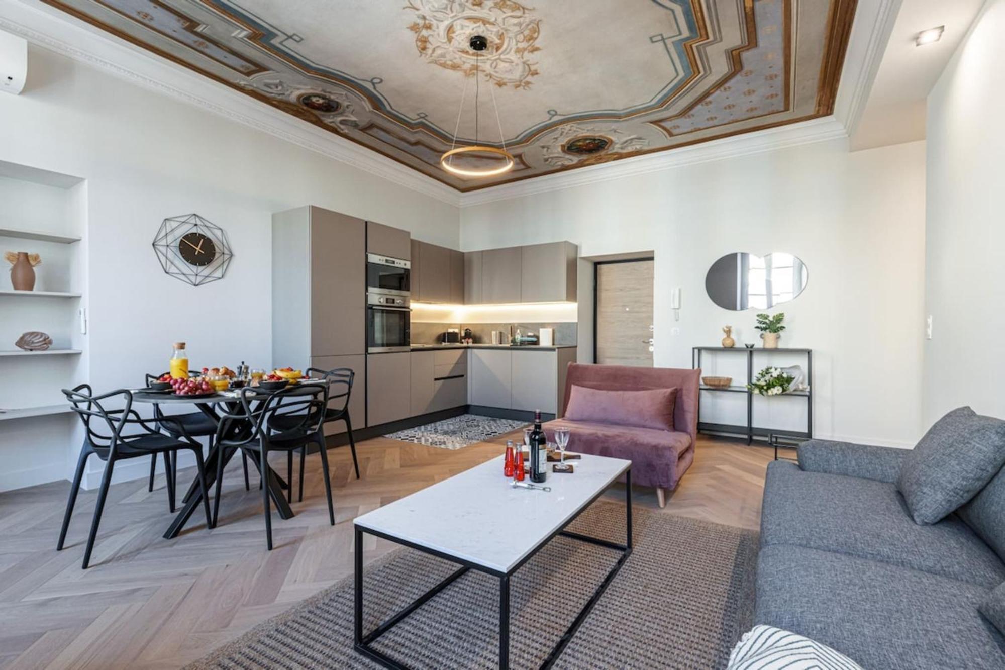 Philibert - Traditional Apart With Historical Fresco นีซ ภายนอก รูปภาพ